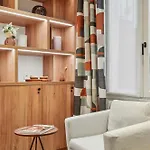 Alexandrine Opera Hotel