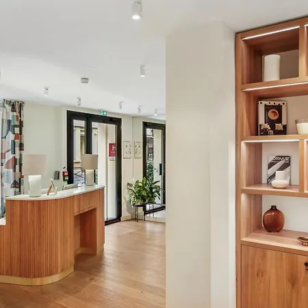 Alexandrine Opera Hotel