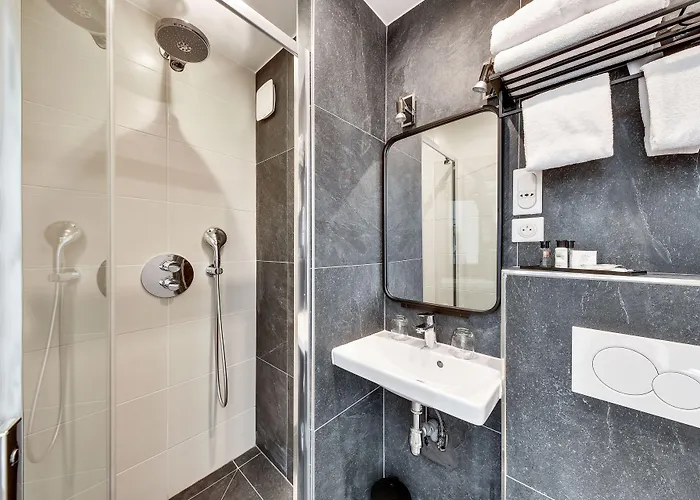 Alexandrine Opera 3*