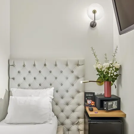 ホテル オテル アレクサンドリン オペラ パリ