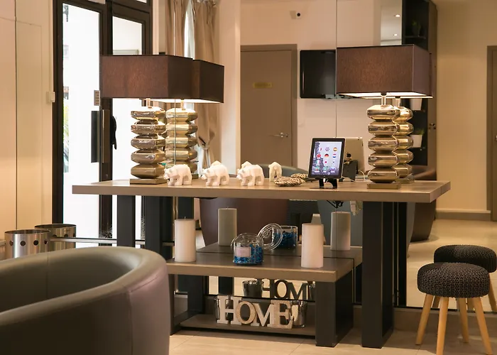 Alexandrine Opera Hotel