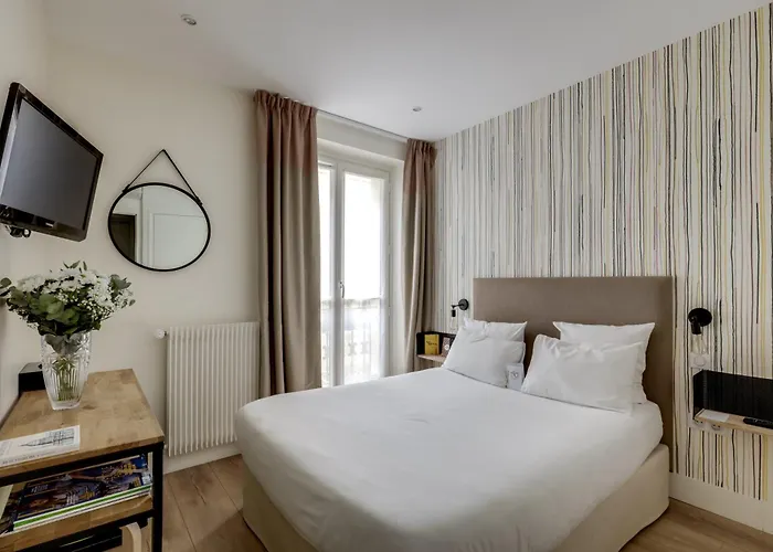 Alexandrine Opera Hotel