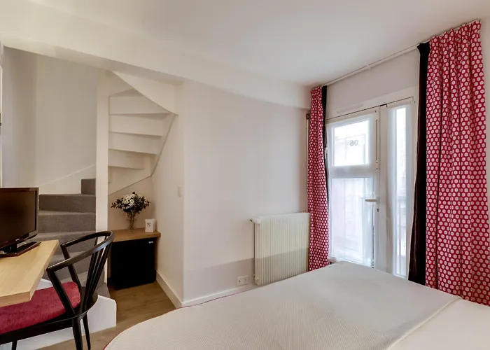 Alexandrine Opera Hotel 3*