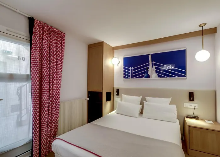 Alexandrine Opera Hotel