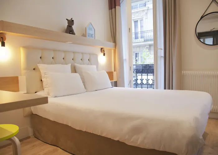 Alexandrine Opera Hotel