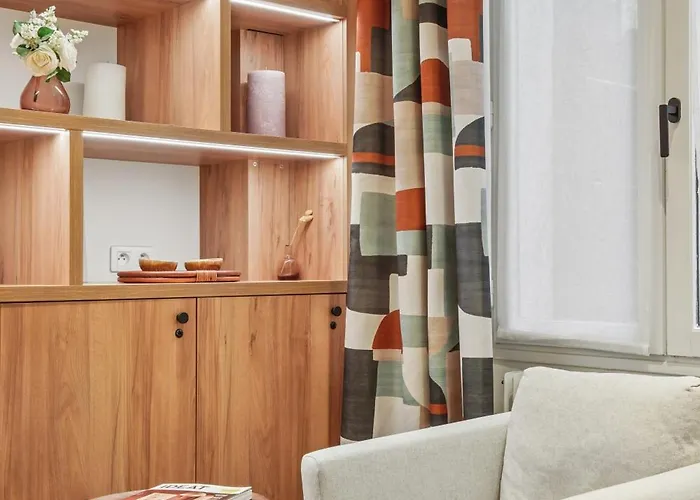 Alexandrine Opera Hotel