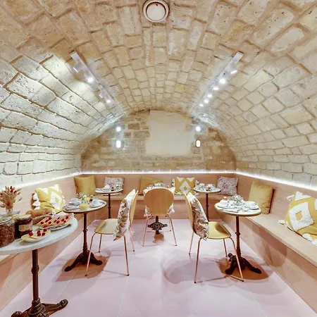 Alexandrine Opera מלון 3*