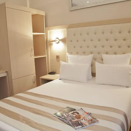 Alexandrine Opera מלון פריז